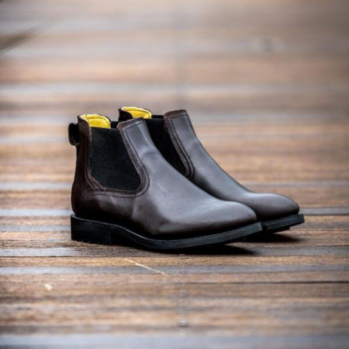 Town and country boots top